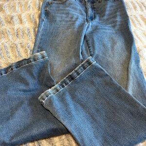 ✨ Sofia Jeans by Sofia Vergara Melisa High Rise Flare Jeans - Size 10S